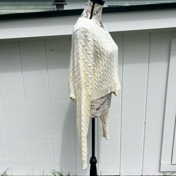 NWOT off white cable knit cropped Crewneck long sleeve sweater - Picture 6 of 12